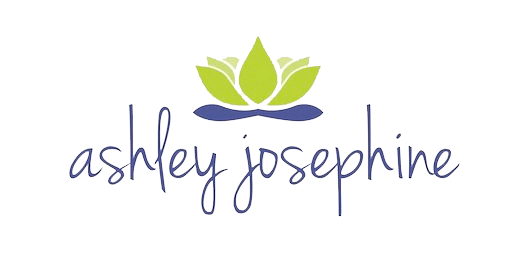 Yoga Mom Ashley Zuberi Logo